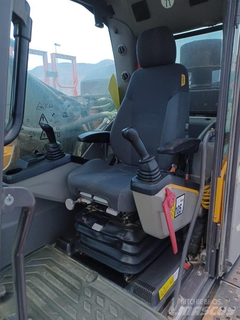 Volvo EC 380 EL حفارات زحافة