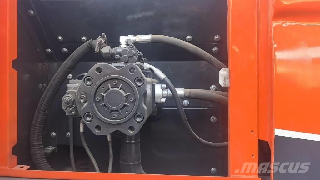 Doosan DX300 حفارات زحافة