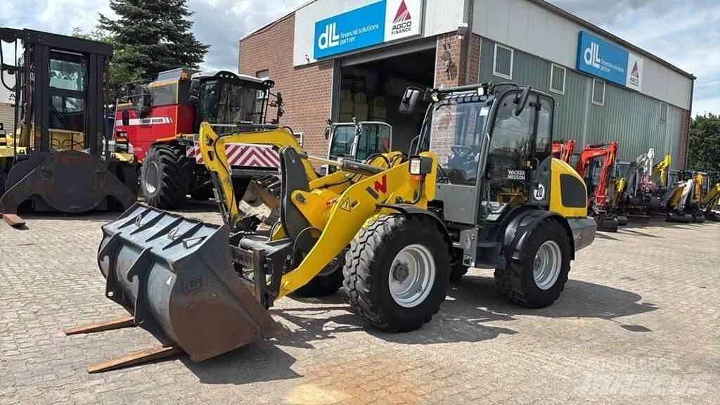 Wacker Neuson WL44 لوادر بعجل