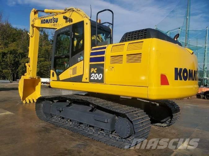Komatsu PC 200 حفارات زحافة