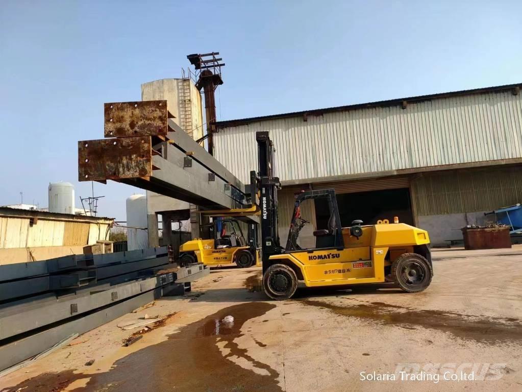 Komatsu FD 160E-8 شاحنات الديزل