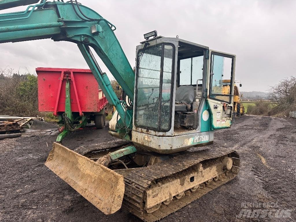 Komatsu PC 75 UU-1 حفارات صغيرة أقل من 7 طن (حفارات صغيرة)