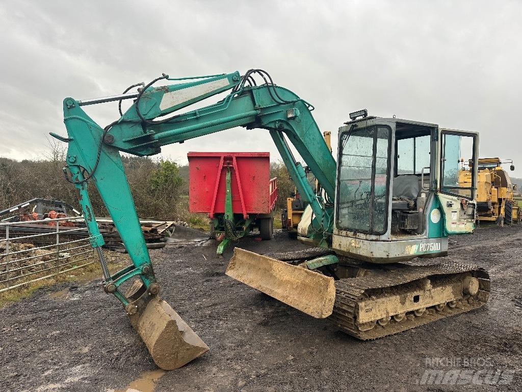 Komatsu PC 75 UU-1 حفارات صغيرة أقل من 7 طن (حفارات صغيرة)