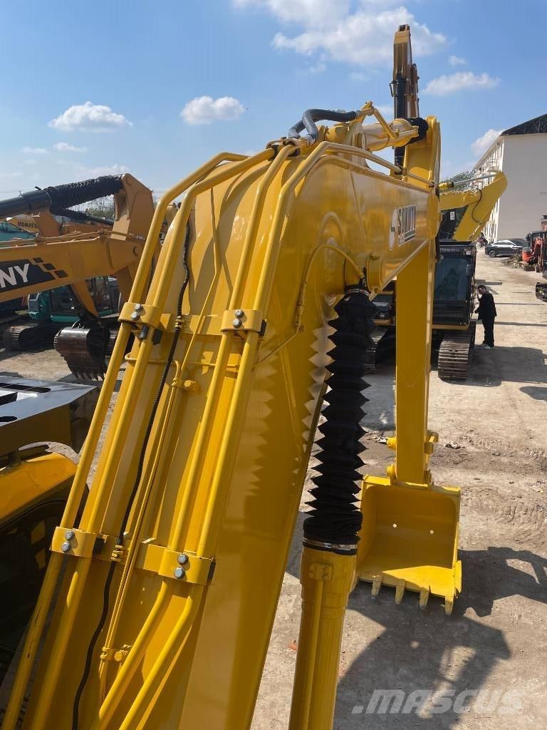Komatsu PC 160 LC حفارات زحافة