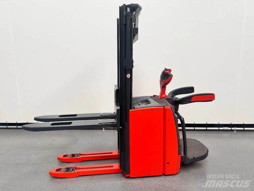 Linde L 14 AP معدات التكديس الجوالة