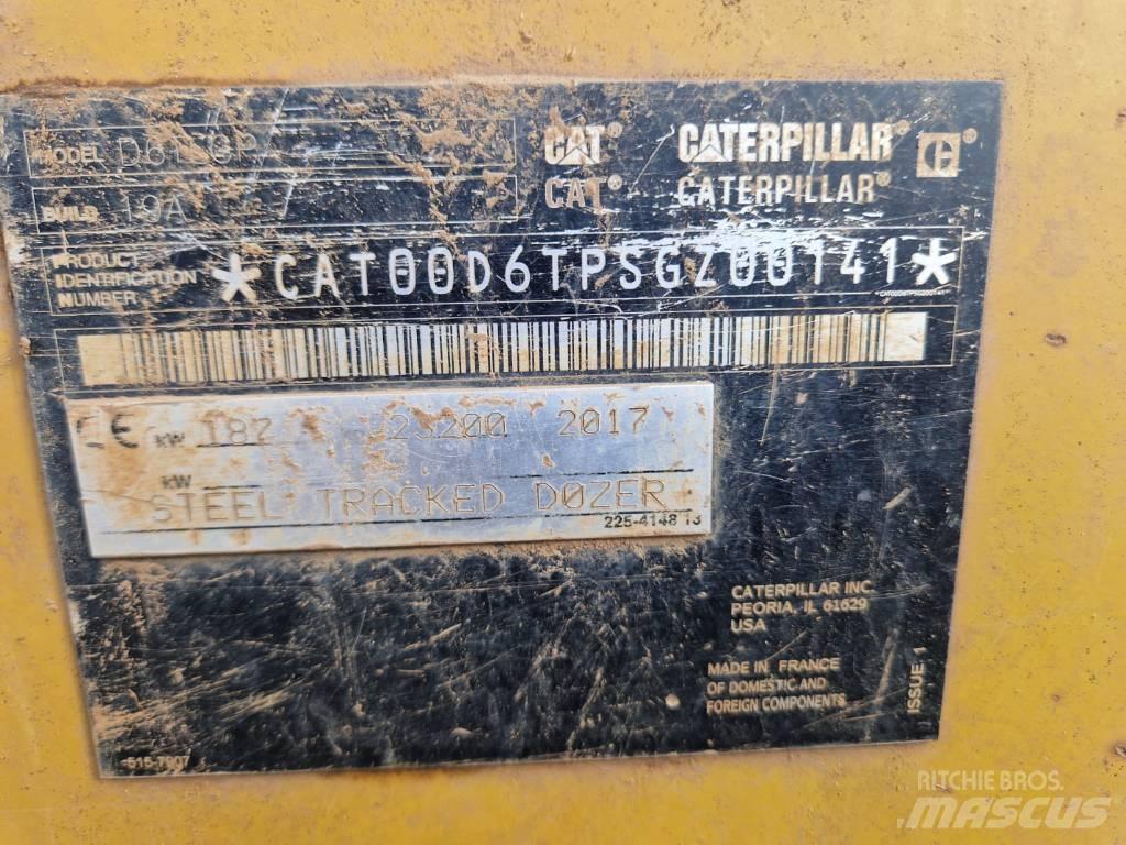 CAT D 6 T LGP بلدوزرات مجنزرة