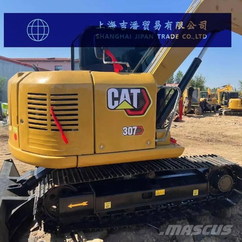 CAT 307 D حفارات زحافة