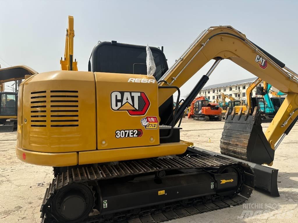 CAT 307E2 حفارات وسط 7 طن - 12 طن