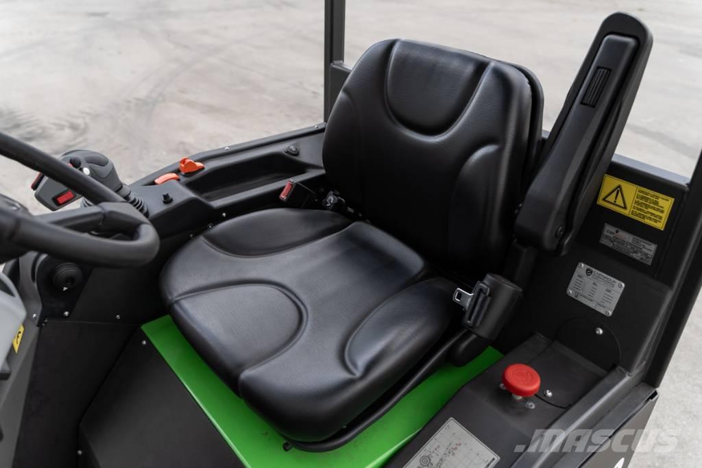 Castloaders 800 ECO لوادر صغيرة