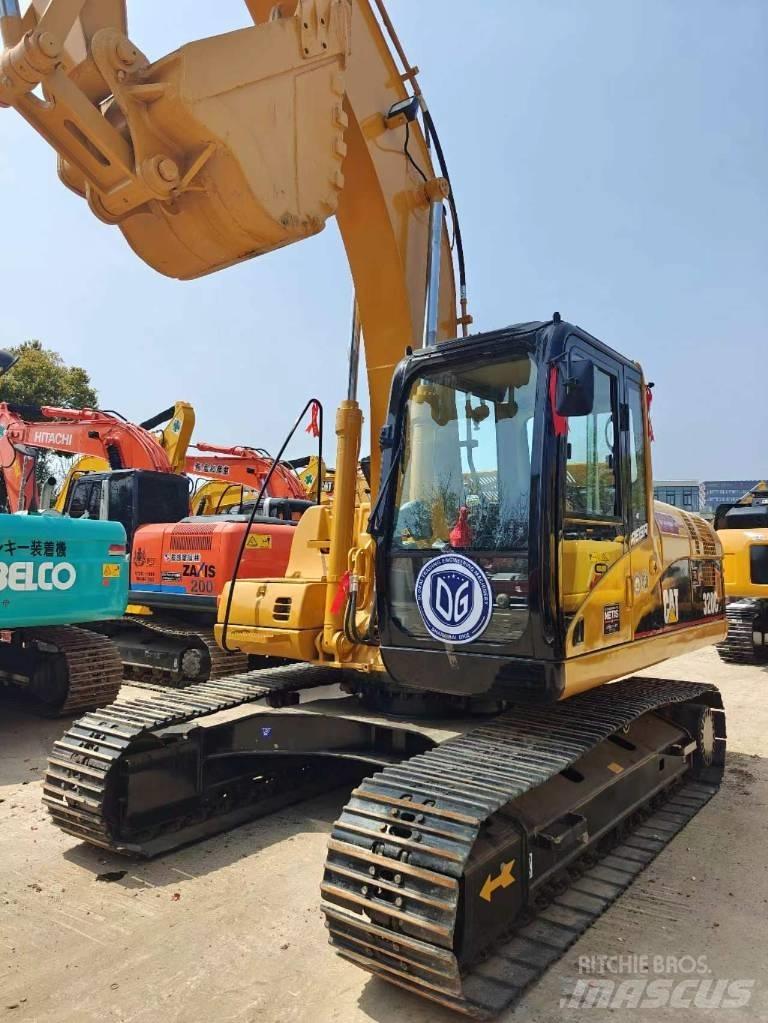 CAT CAT320C حفارات وسط 7 طن - 12 طن