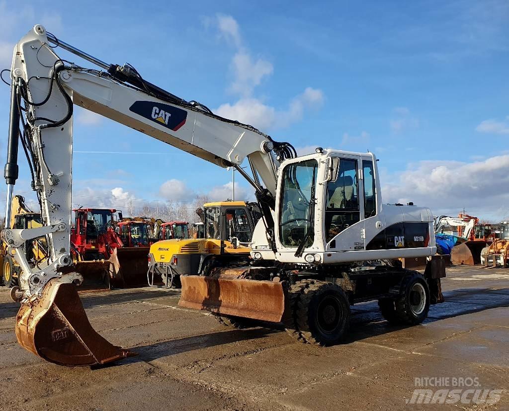 CAT M 316 D حفارات بعجل