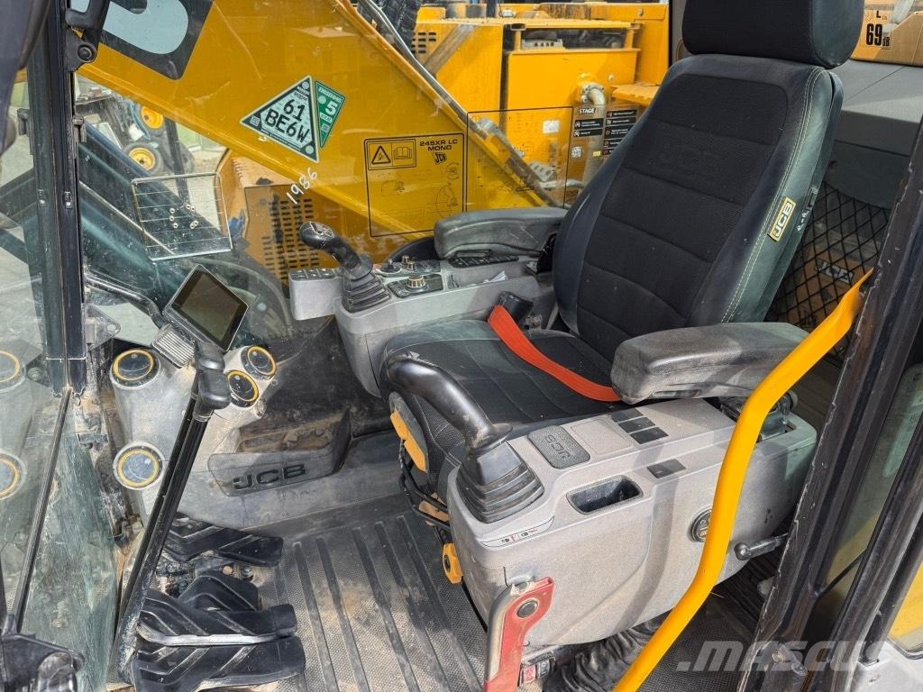 JCB 245 XLR حفارات زحافة
