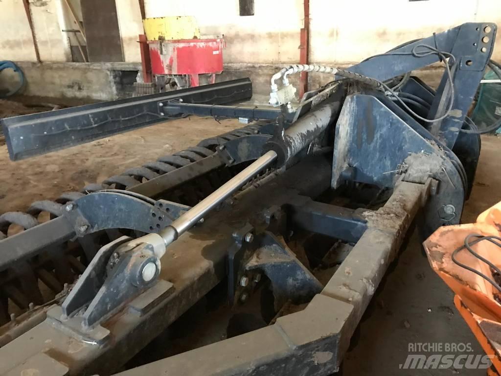 Inter-Tech 4 M fast زحافات ساحقة