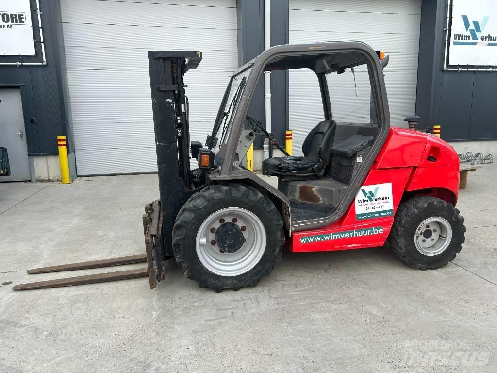 Manitou MH 25.4 شاحنات الطرق الوعرة