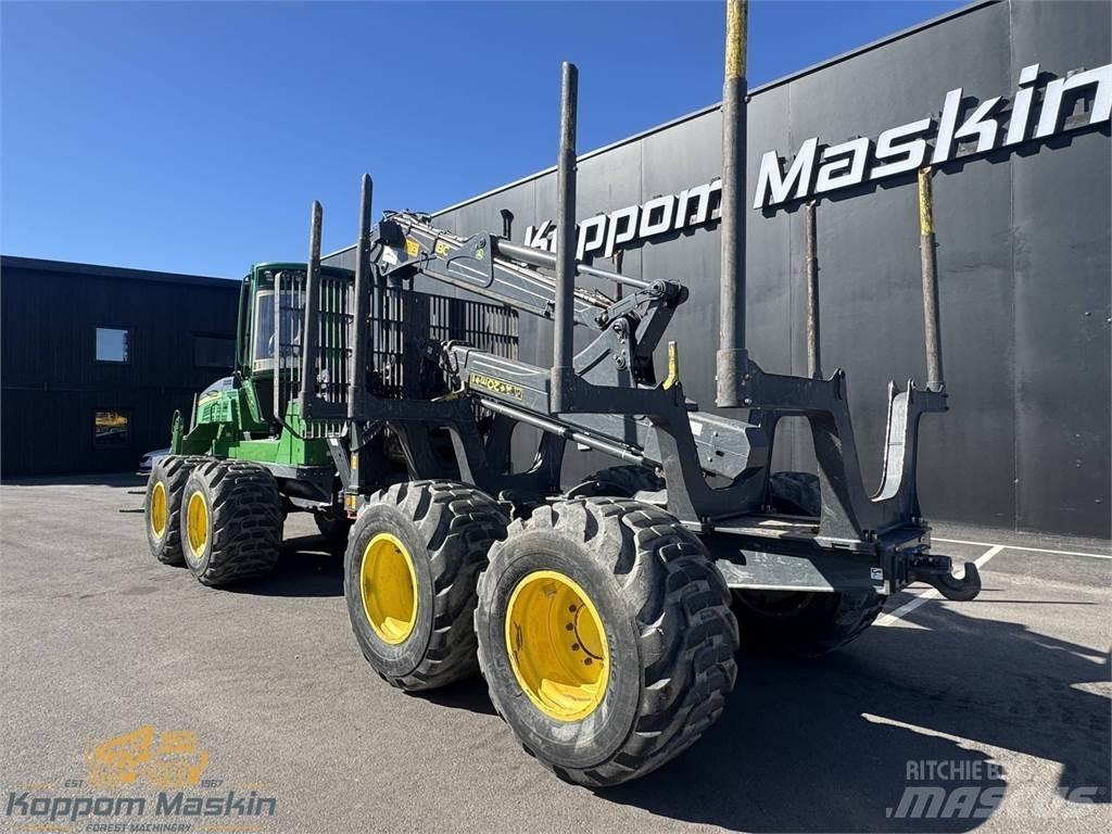 John Deere 1110G شاحنات
