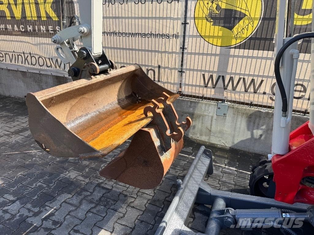 Takeuchi TB125 حفارات صغيرة أقل من 7 طن (حفارات صغيرة)