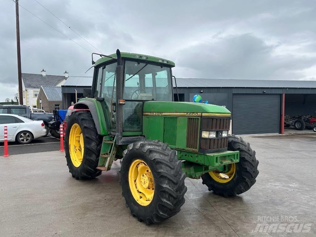 John Deere 6600 الجرارات