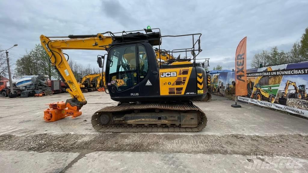 JCB JS 145 LC حفارات زحافة