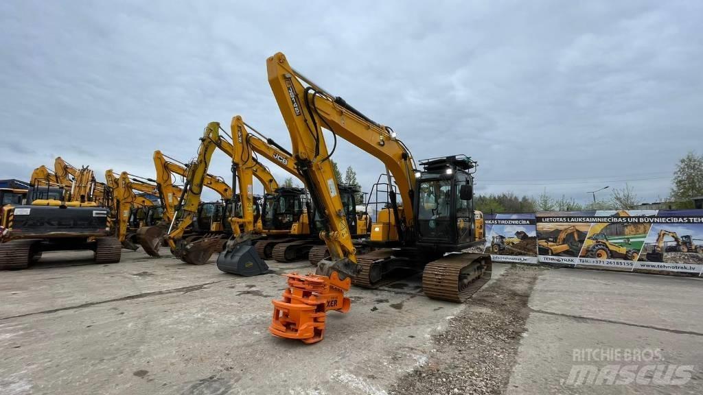 JCB JS 145 LC حفارات زحافة