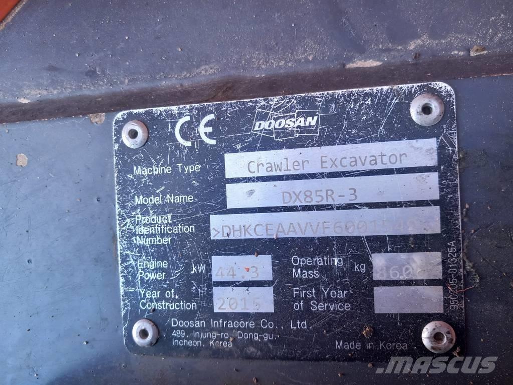 Doosan DX 85 R-3 حفارات وسط 7 طن - 12 طن