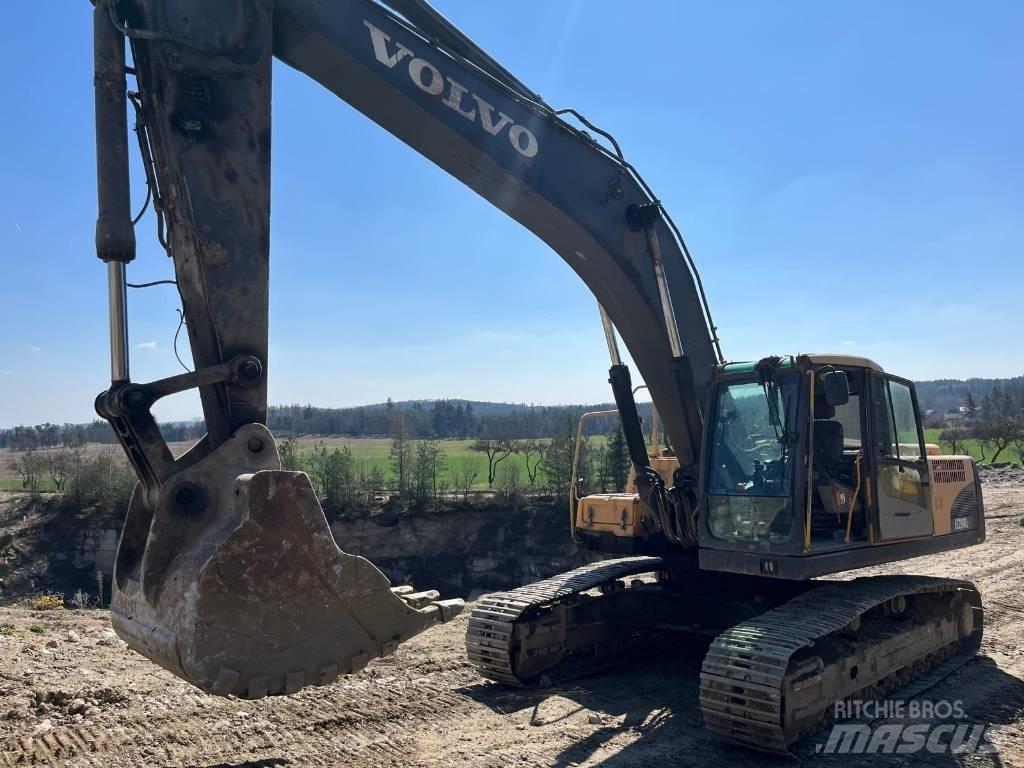 Volvo EC 290 C L حفارات زحافة