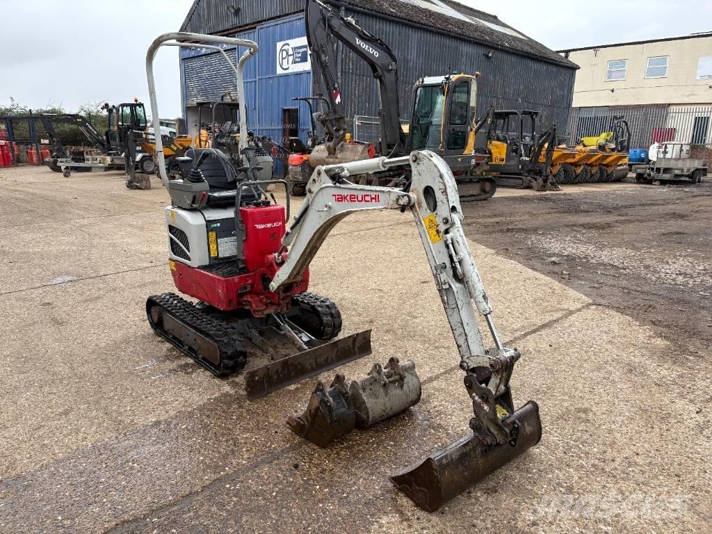 Takeuchi TB 210 R حفارات صغيرة أقل من 7 طن (حفارات صغيرة)