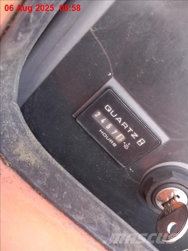 JLG 600 AJ رافعات سلة مفصلية