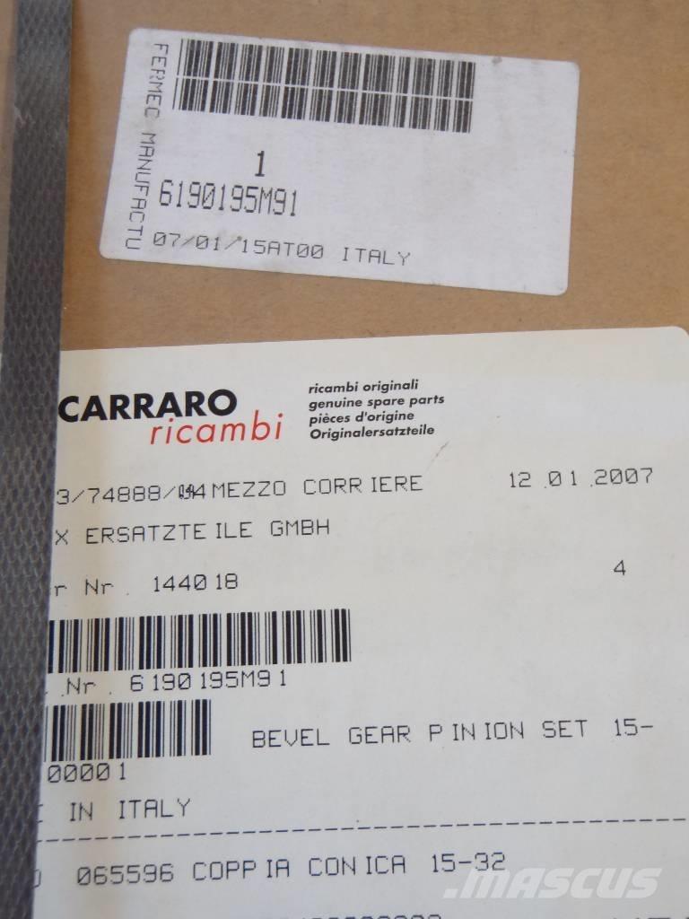 Carraro Baggerlader أجهزة نقل