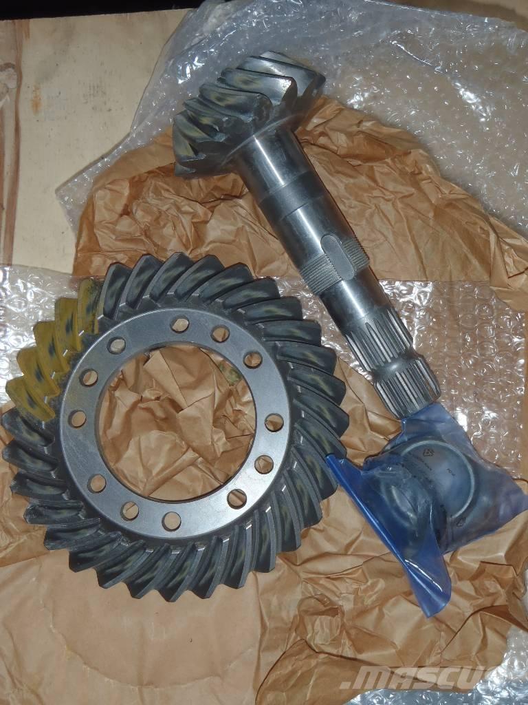 Carraro Baggerlader أجهزة نقل