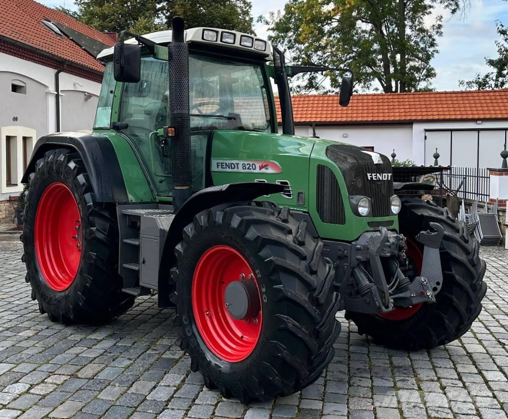 Fendt 820 VO الجرارات