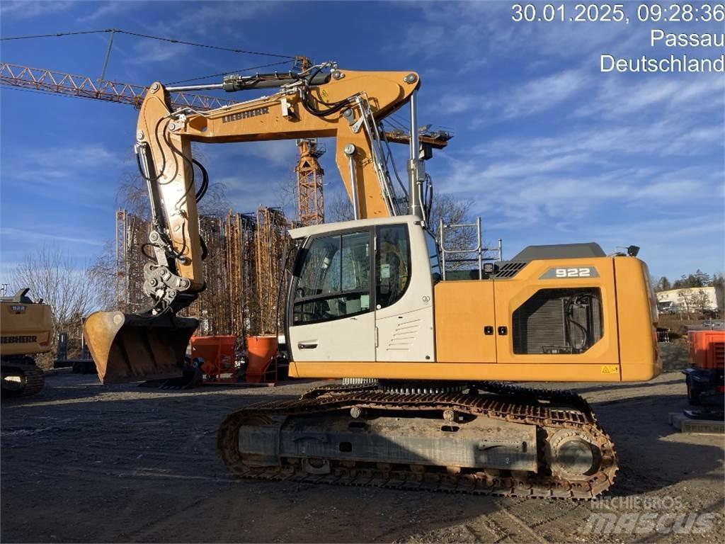 Liebherr R922 حفارات زحافة