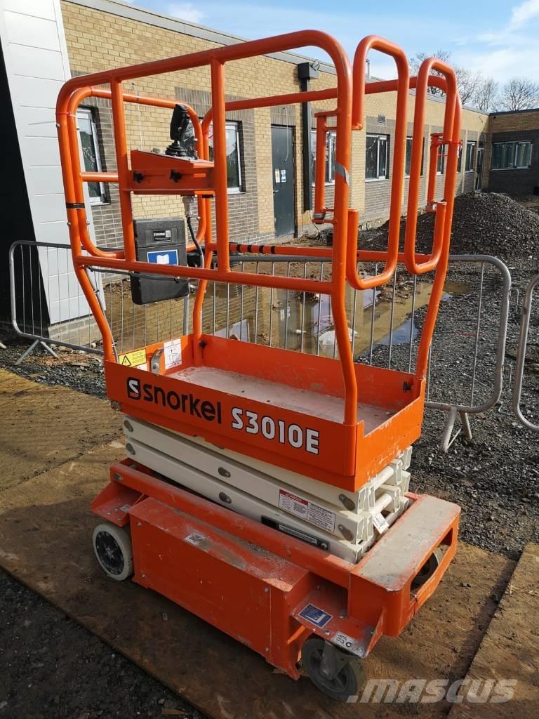 Snorkel S 3010 E رافعات مقصية الشكل
