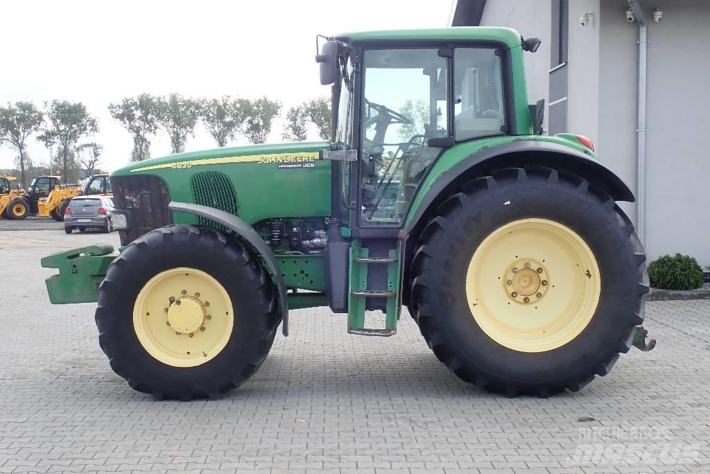 John Deere 6820 الجرارات