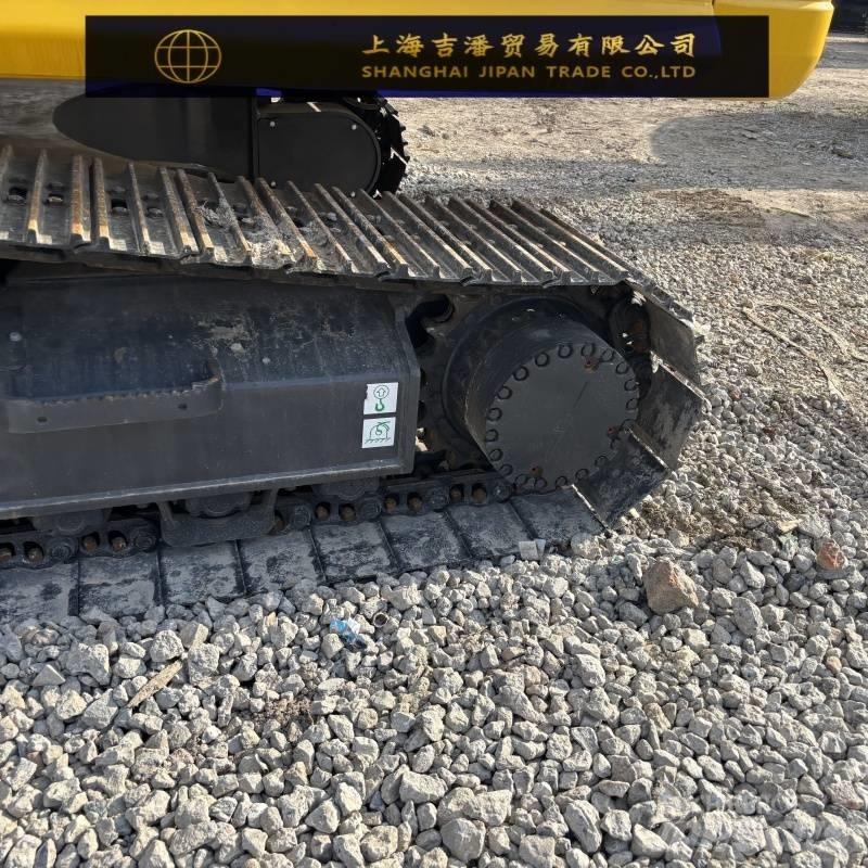 Komatsu PC 240 حفارات زحافة