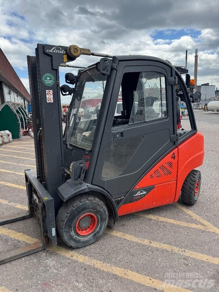 Linde H25D-02 شاحنات الديزل