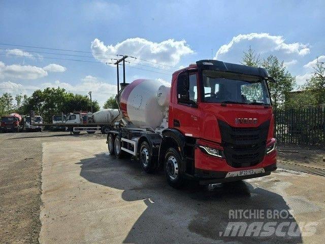 Iveco X-Way 420 شاحنات خرسانة