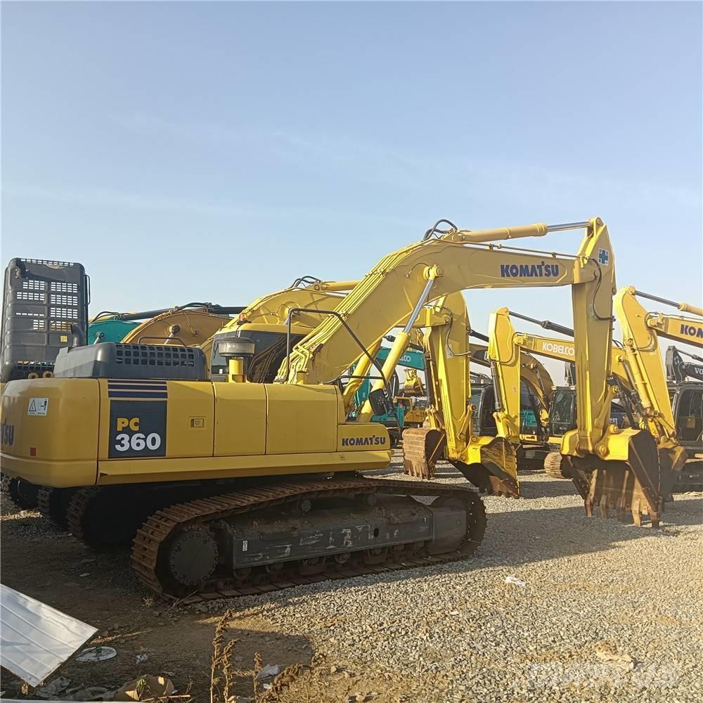 Komatsu PC360-7 حفارات زحافة