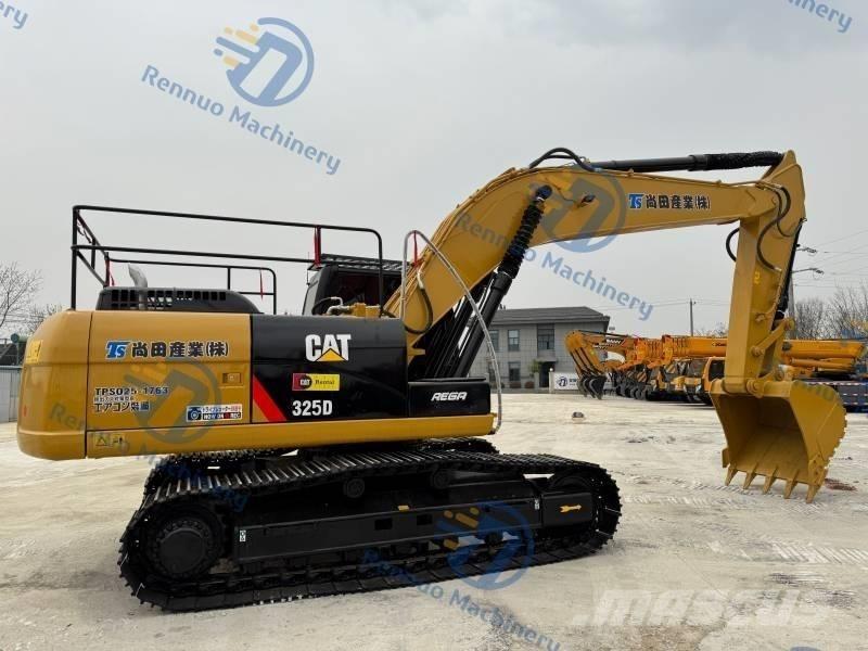 CAT 325 D حفارات زحافة