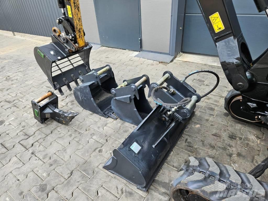 CAT 301.8 CR حفارات صغيرة أقل من 7 طن (حفارات صغيرة)