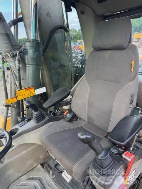 Volvo EW 160 C حفارات بعجل