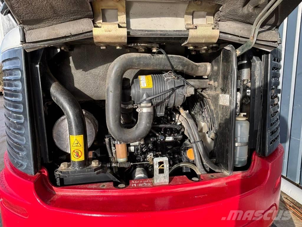 Takeuchi TB 23 R حفارات صغيرة أقل من 7 طن (حفارات صغيرة)