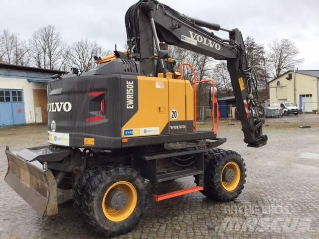 Volvo EWR 150 E حفارات بعجل