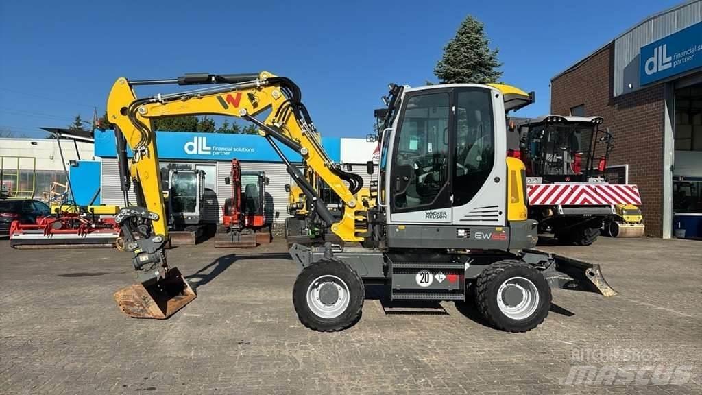 Wacker Neuson EW65 حفارات خاصة