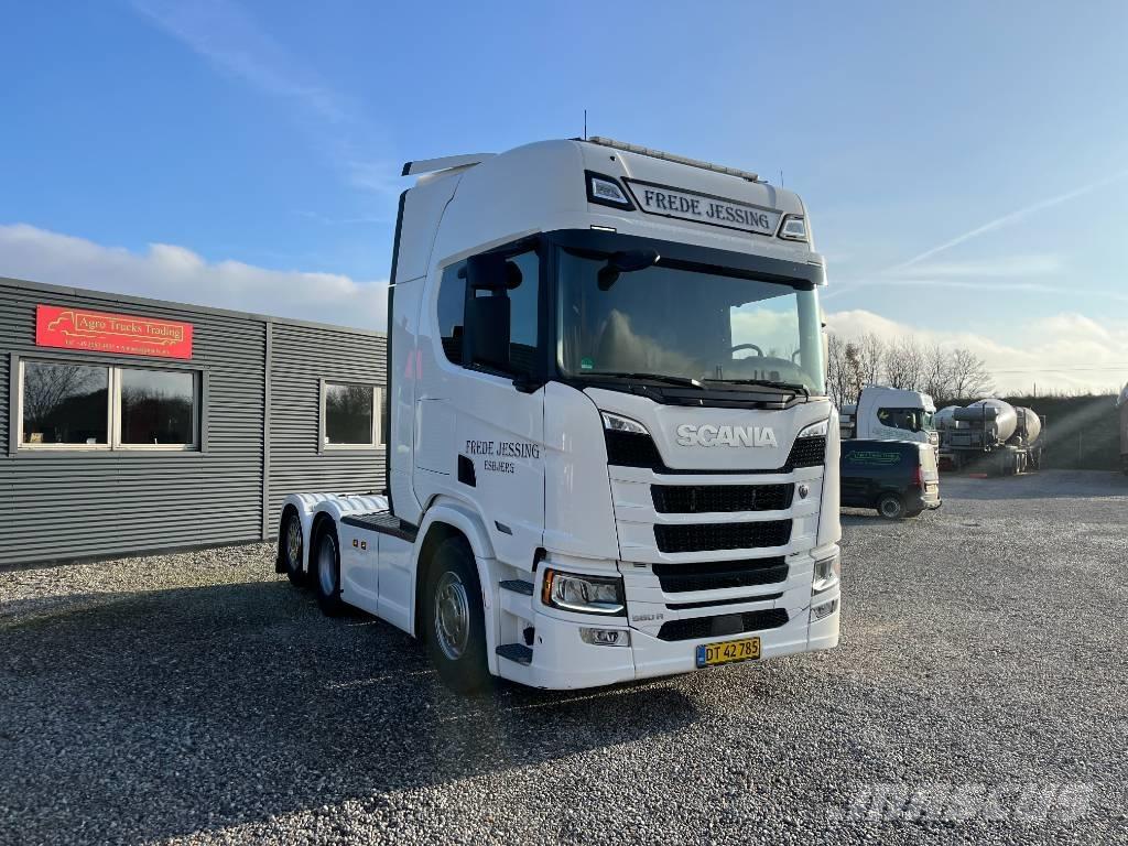 Scania R 560 LA وحدات الجر