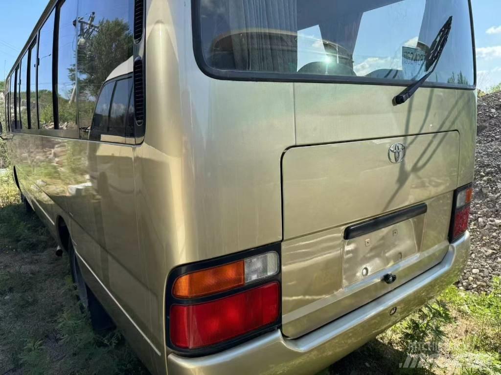 Toyota Coaster Bus حافلة صغيرة