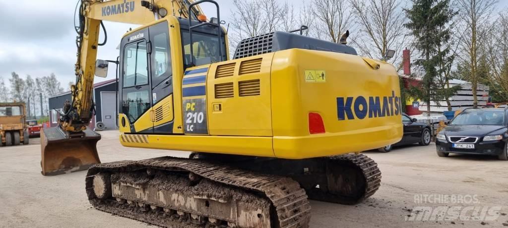 Komatsu PC 210 LC-10 حفارات زحافة