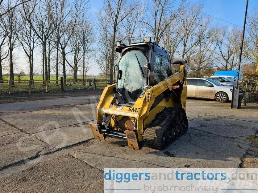 CAT 257 D لوادر انزلاقية التوجيه