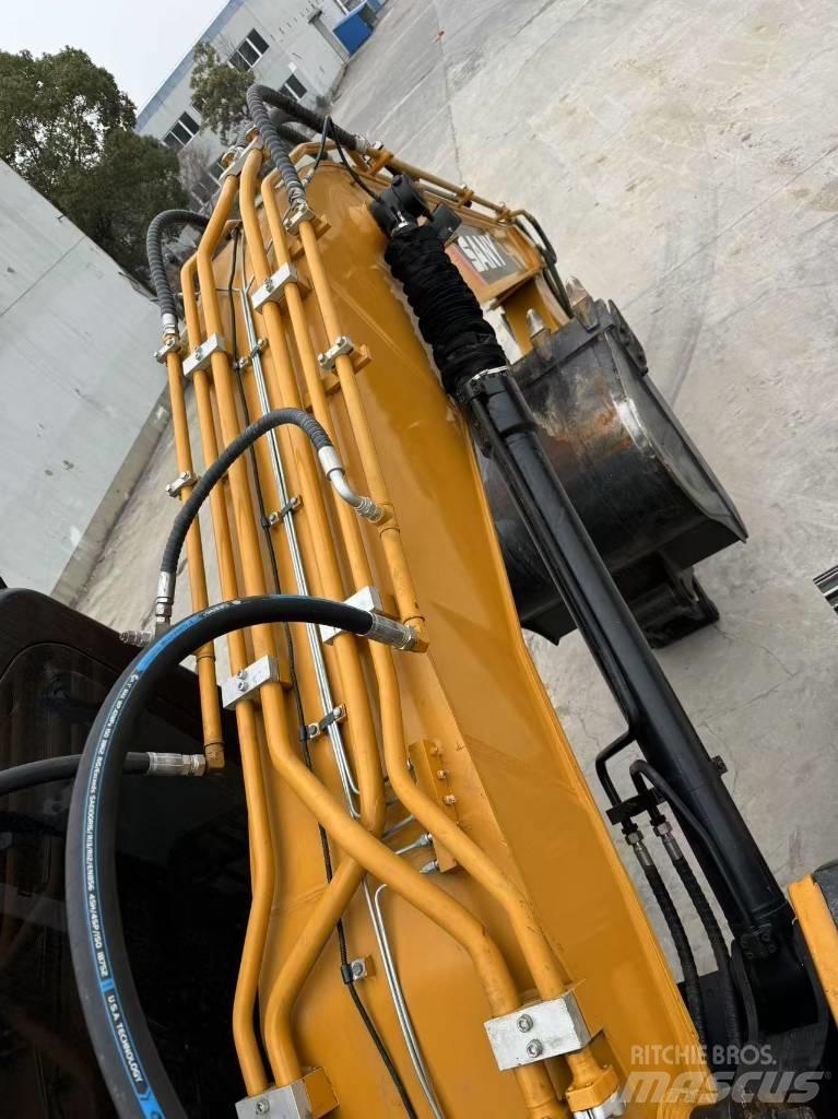 Sany SY 215 H حفارات وسط 7 طن - 12 طن