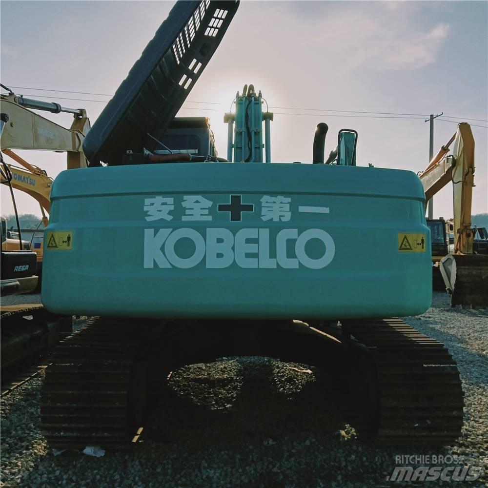 Kobelco SK 210 D حفارات زحافة