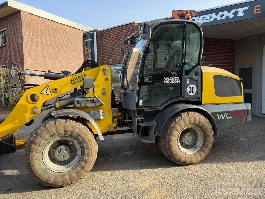 Wacker Neuson WL 70 لوادر بعجل